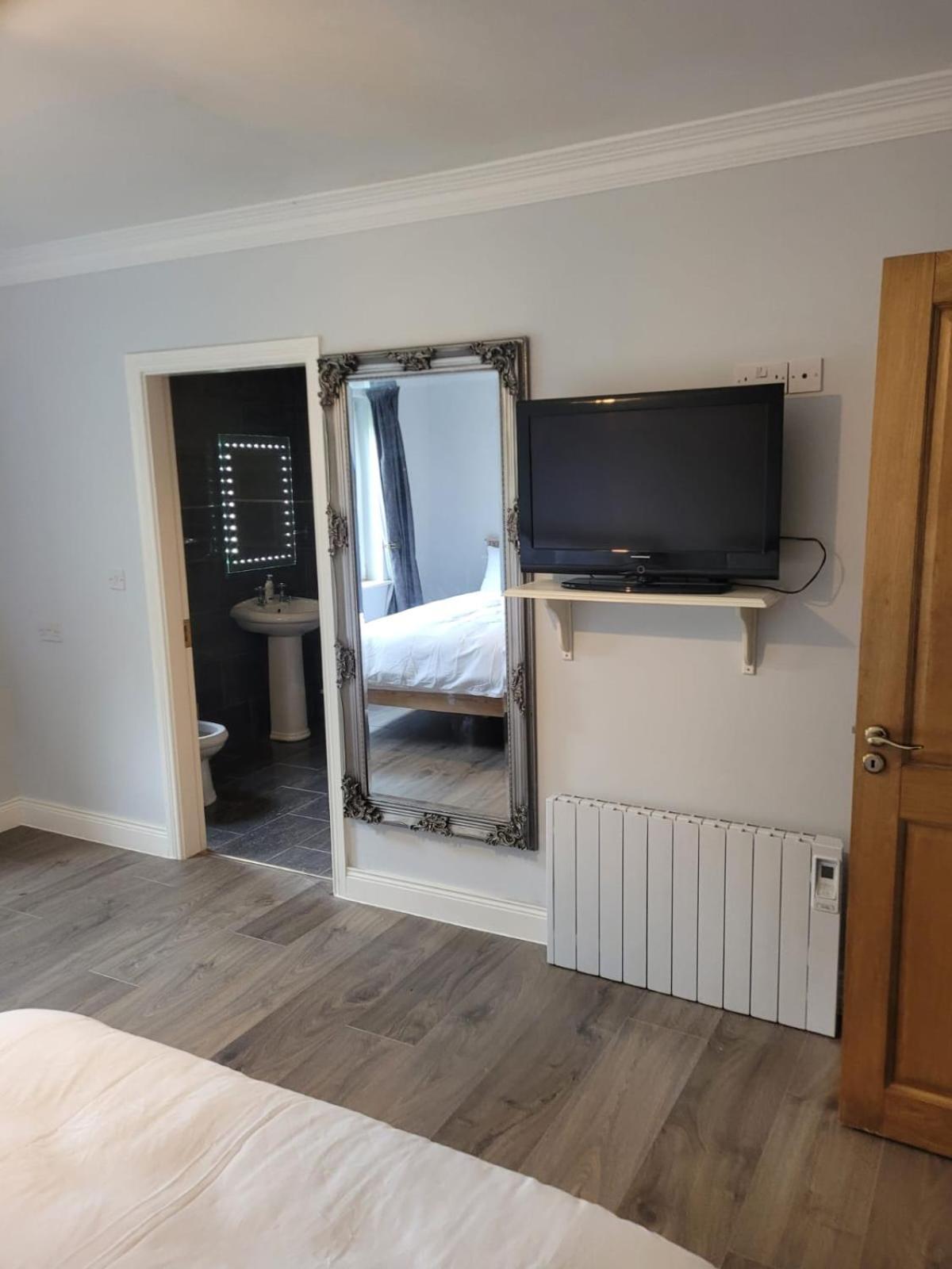 Large En-Suite Room Killarney Exterior photo